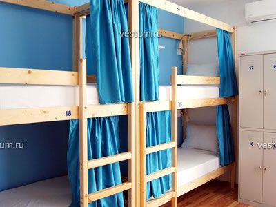 Кровать в женском номере 22 м² в Хостел "Якорь"
